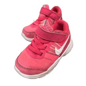 Nike Kids Bright Pink Sneakers 5C